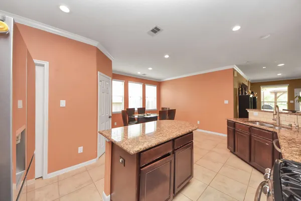 $3,600 | 12912 Southern Manor Drive, Pearland, TX 77584