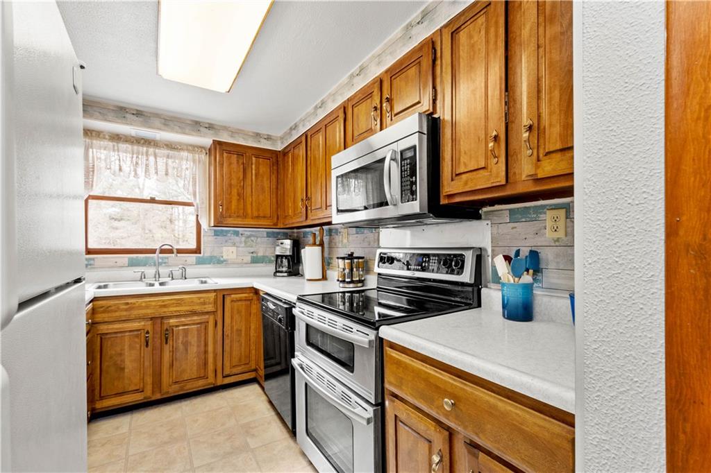 11300-11320 Guffey Rillton Road North Huntingdon, PA 15642 - Photo 15 of 25 Gallery Image 15
