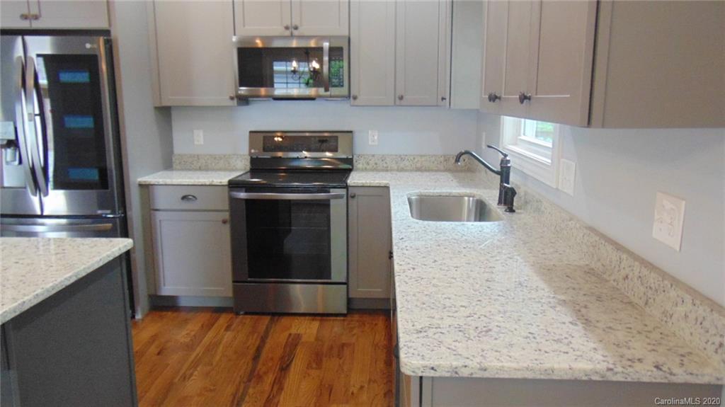 41 Rhododendron Drive Brevard, NC 28712 - Photo 7 of 21 Gallery Image 7