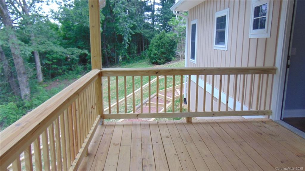 41 Rhododendron Drive Brevard, NC 28712 - Photo 10 of 21 Gallery Image 10