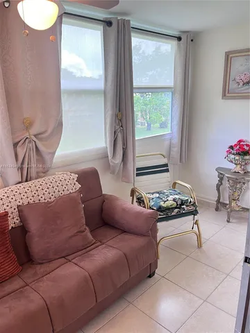 $1,800 | 7300 Northwest 5th Court, Unit 201, Margate, FL 33063