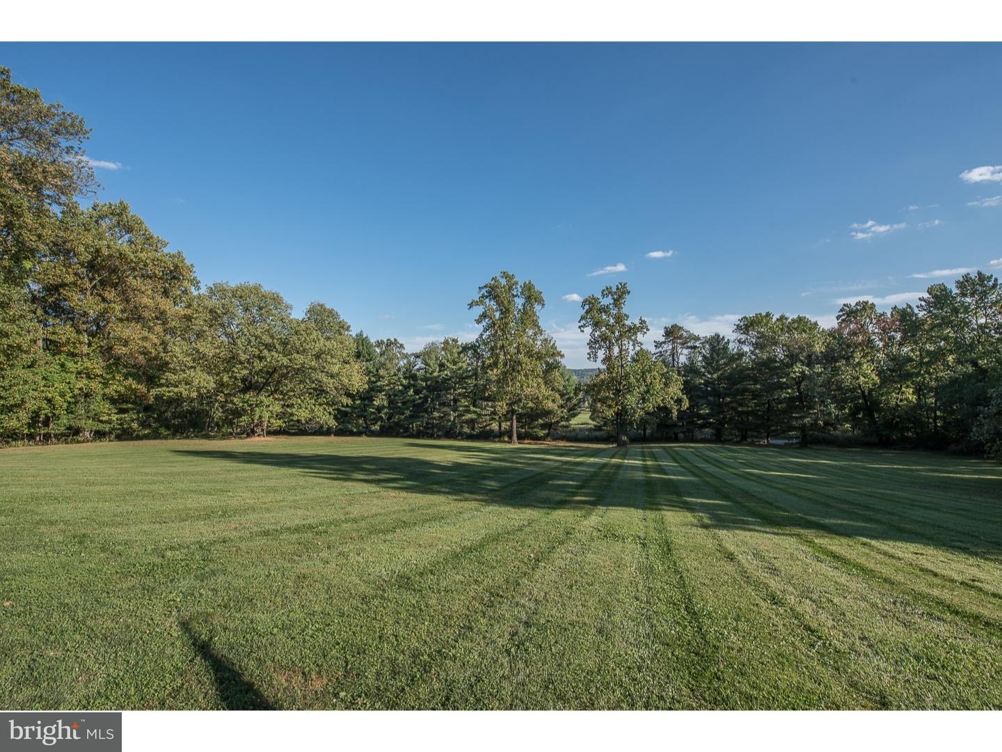 2031 Diamond Rock Road, Unit 2 Malvern, PA 19355 - Photo 24 of 25 Front Yard