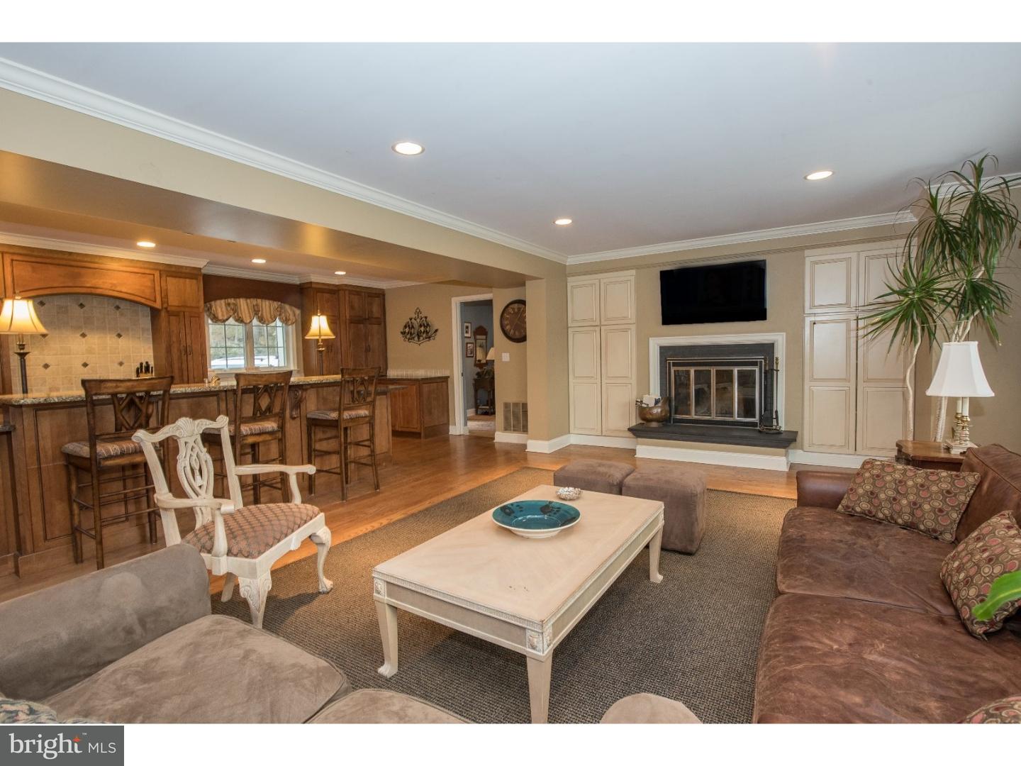 2031 Diamond Rock Road, Unit 2 Malvern, PA 19355 - Photo 8 of 25 Family Room