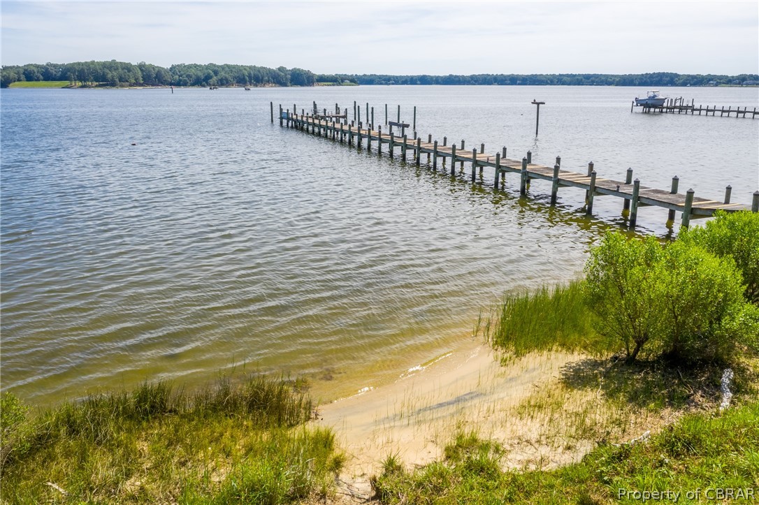 901 Oak Hill Road Lancaster, VA 22503 - Photo 7 of 49 a view of an ocean with boats