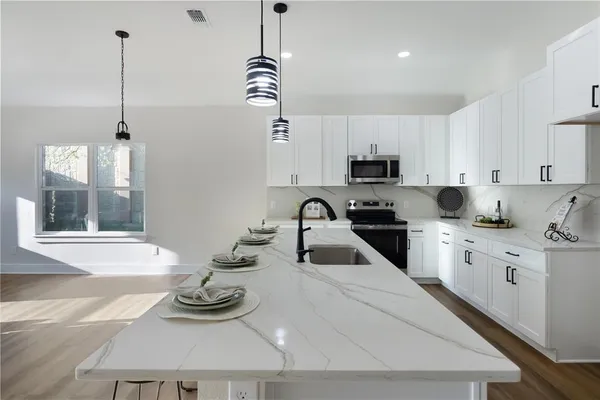 $3,000 | 1437 Norwood Drive, Hurst, TX 76053