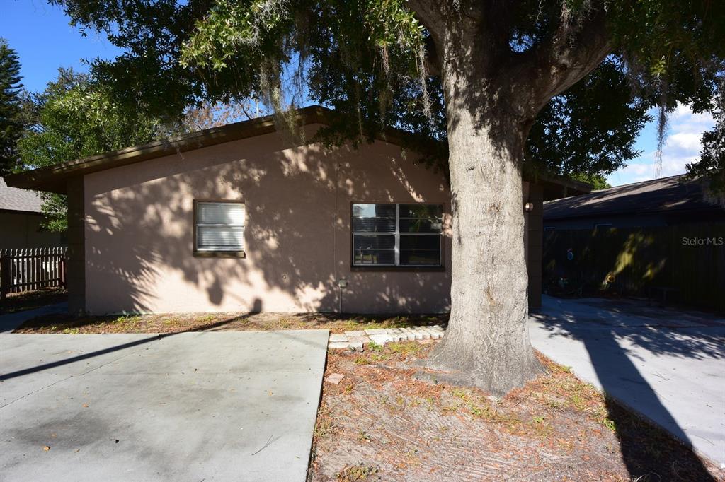 5845 Elm Street New Port Richey, FL 34652 - Photo 28 of 38 a view of a pathway of a house
