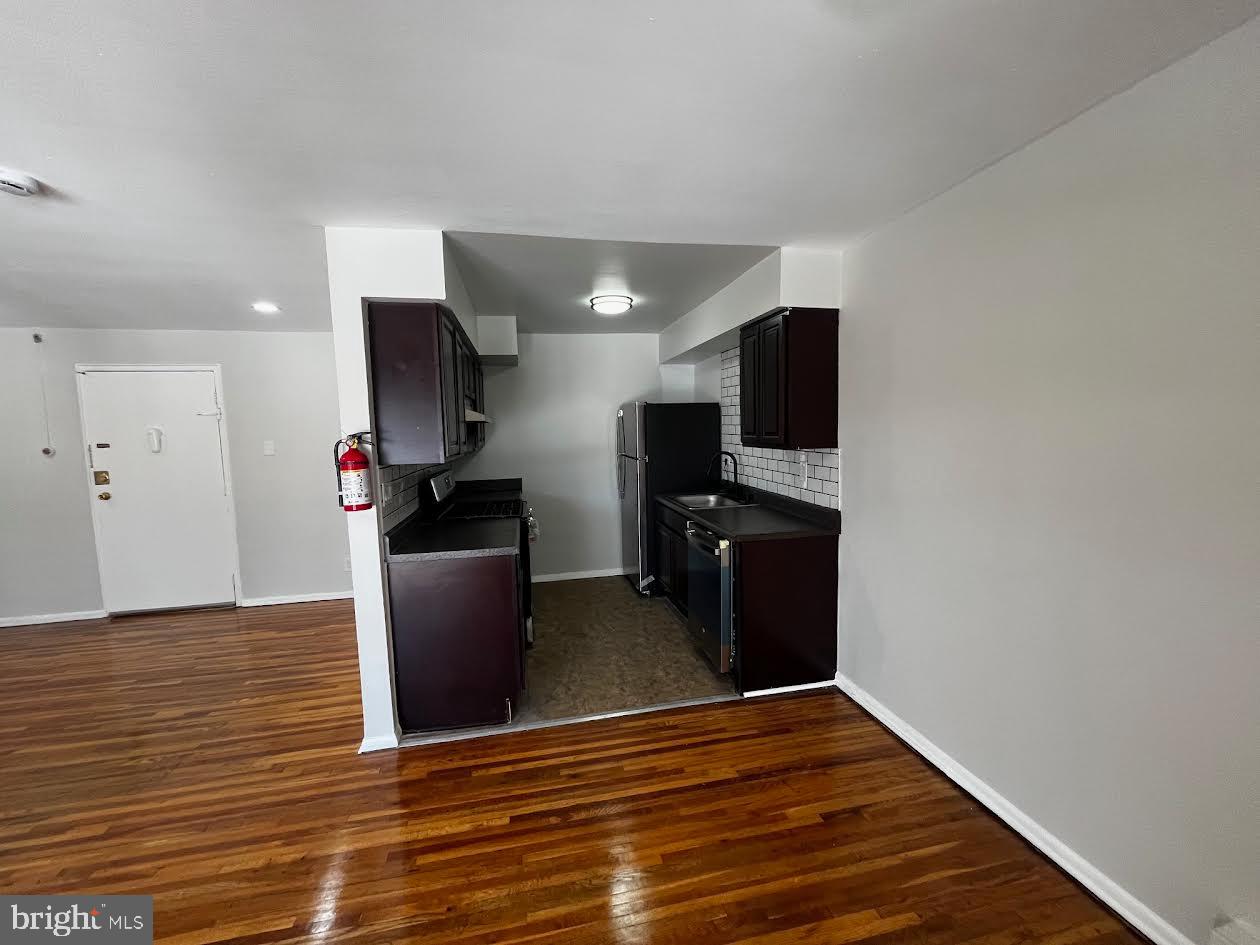 91 Oak Street, Unit C58 Clementon, NJ 08021 - Photo 3 of 15