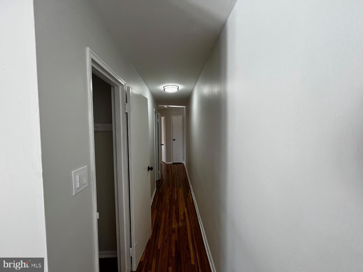 91 Oak Street, Unit C58 Clementon, NJ 08021 - Photo 7 of 15 Hallway