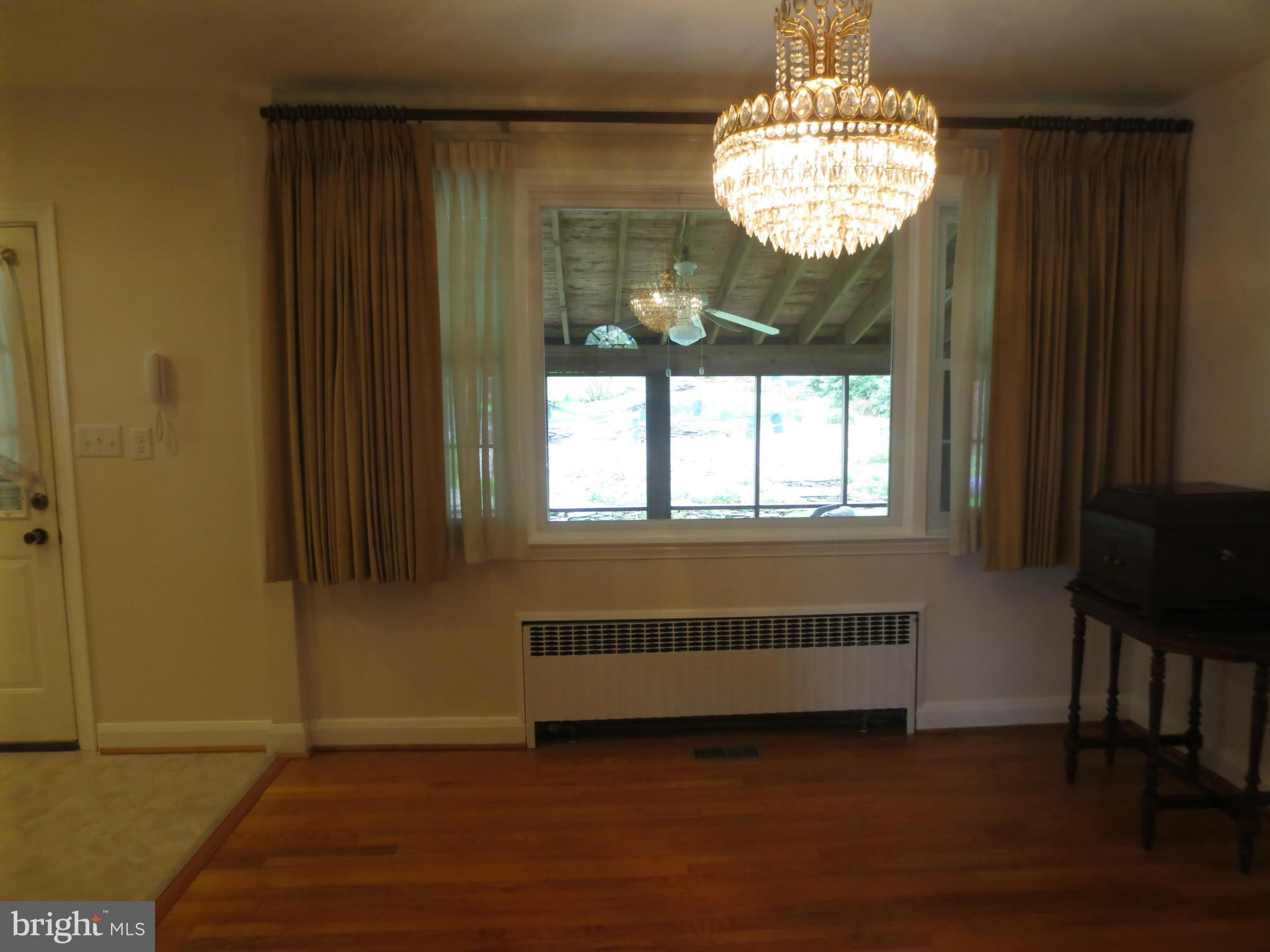 4218 Darnall Road Baltimore, MD 21236 - Photo 5 of 29 Dining Room