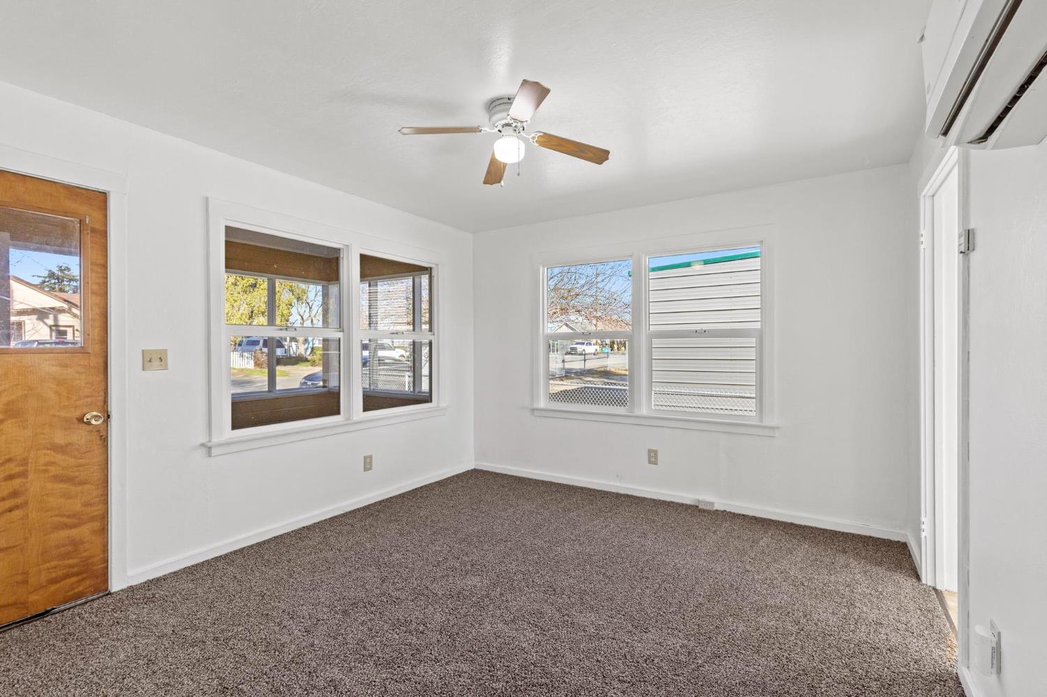 263 Olive Street Maxwell, CA 95955 - Photo 6 of 21 Living room.