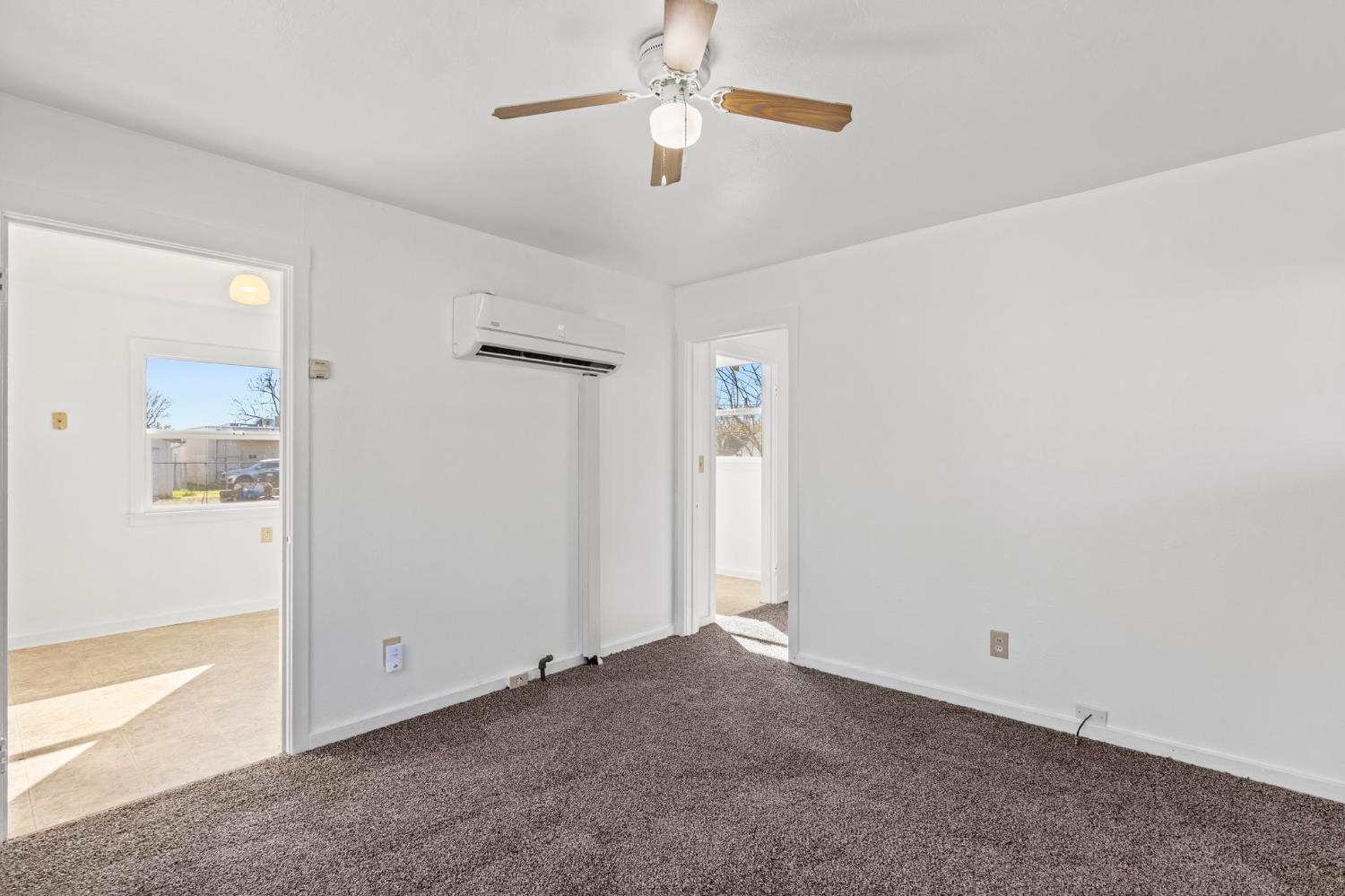 263 Olive Street Maxwell, CA 95955 - Photo 8 of 21 Living room.