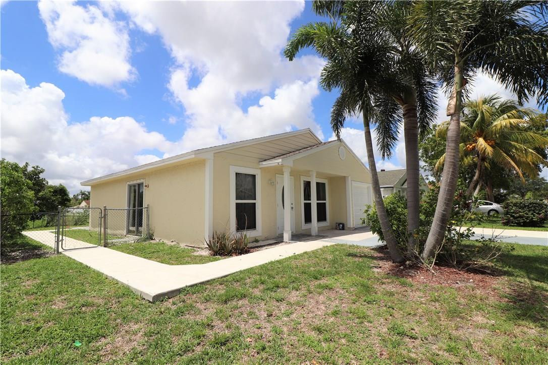 8340 Garden Gate Place Boca Raton, FL 33433 - Photo 3 of 20 Photo 3