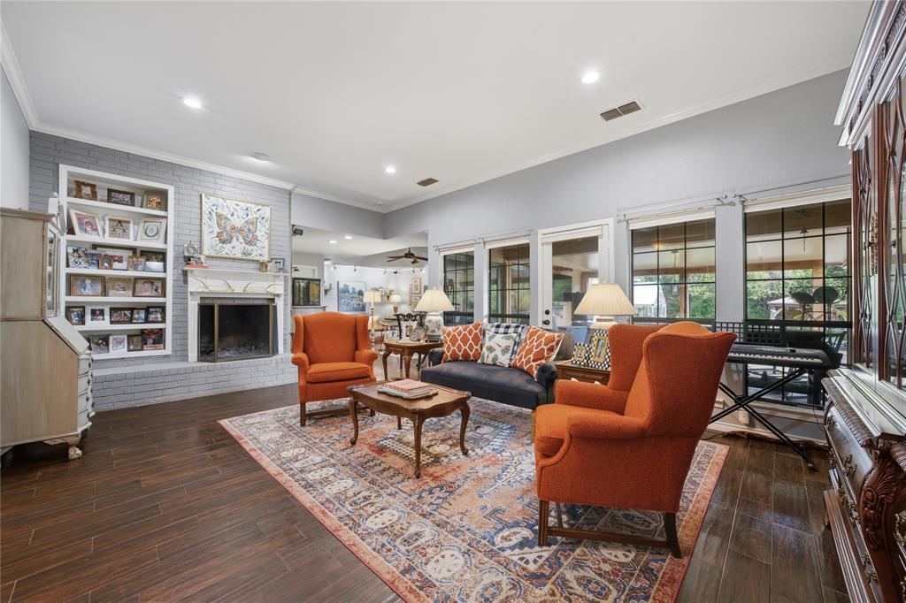 603 Country Club Circle Athens, TX 75751 - Photo 3 of 34