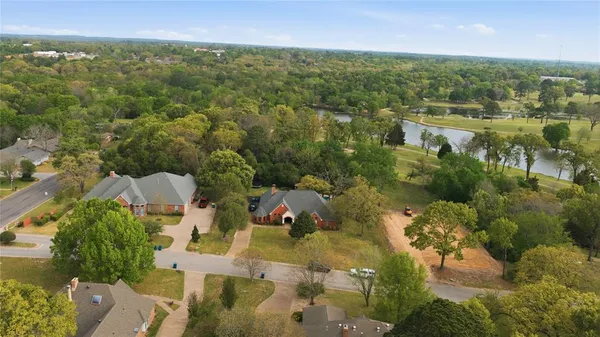$535,000 | 603 Country Club Circle, Athens, TX 75751
