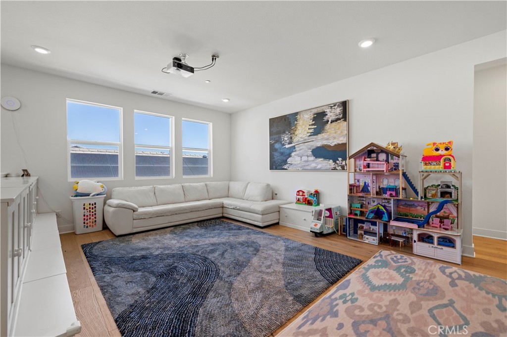 28346 Old Spgs Road Castaic, CA 91384 - Photo 30 of 69 a living room with furniture and a rug