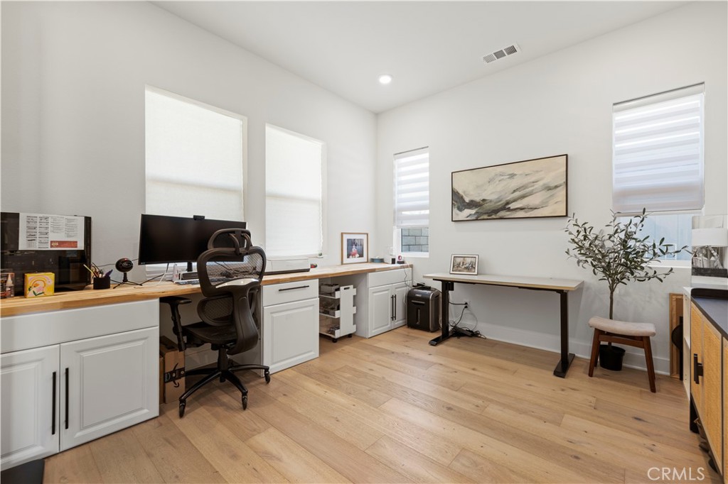 28346 Old Spgs Road Castaic, CA 91384 - Photo 54 of 80 a view of a workspace with furniture and a window