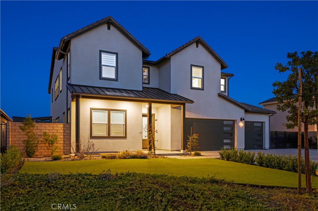 28346 Old Spgs Road Castaic, CA 91384 - Photo 6 of 80 a front view of a house with a yard
