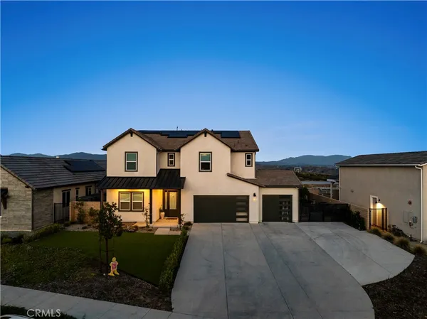 $2,400,000 | 28346 Old Spgs Road, Castaic, CA 91384