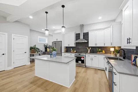 $650,000 | 2017 9th Avenue North, Nashville, TN 37208