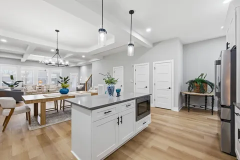 $650,000 | 2017 9th Avenue North, Nashville, TN 37208