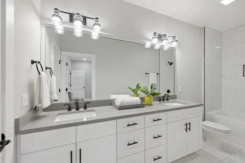 $650,000 | 2017 9th Avenue North, Nashville, TN 37208