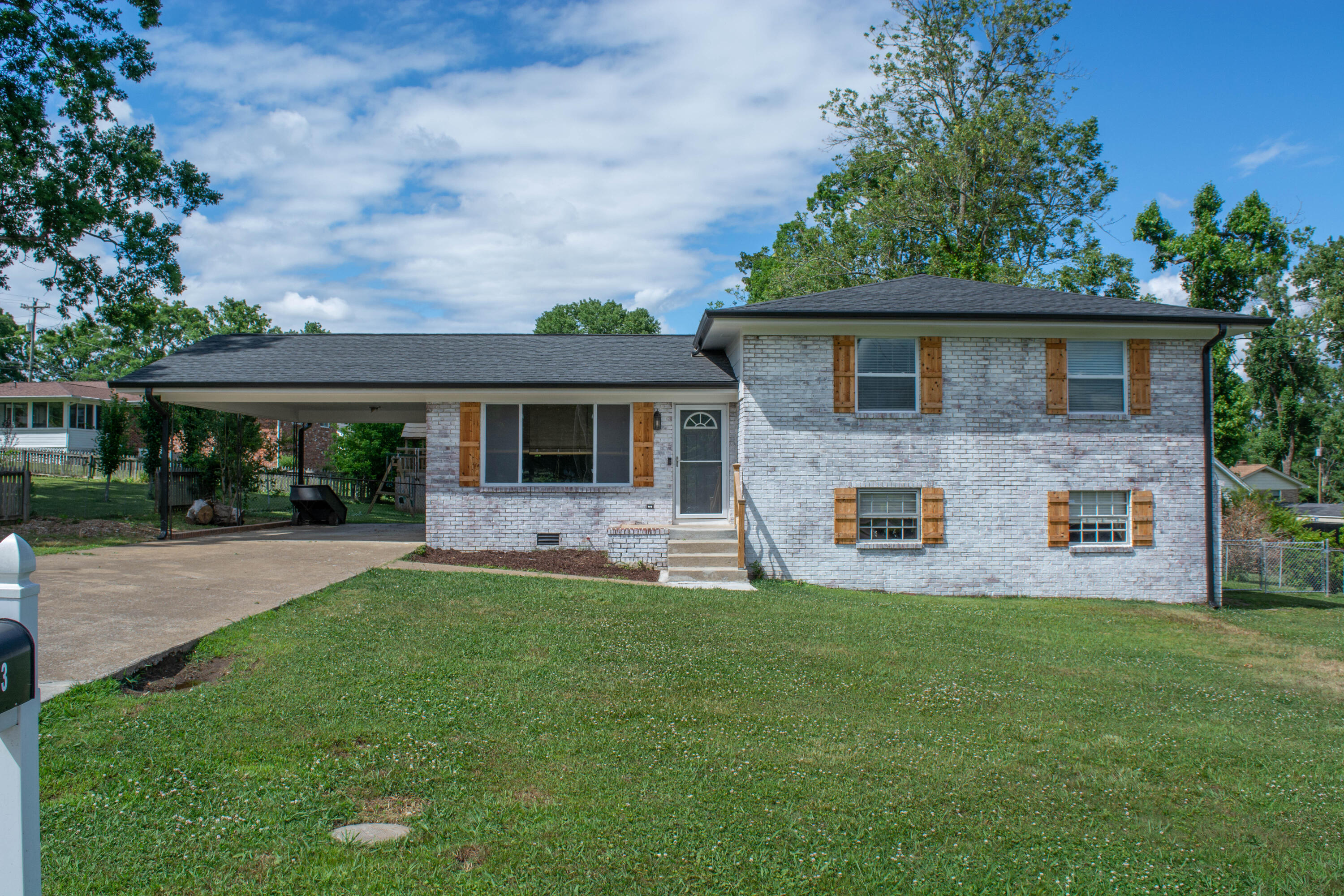 253 Wooten Road Ringgold, GA 30736 - Photo 1 of 36 DSC_0672