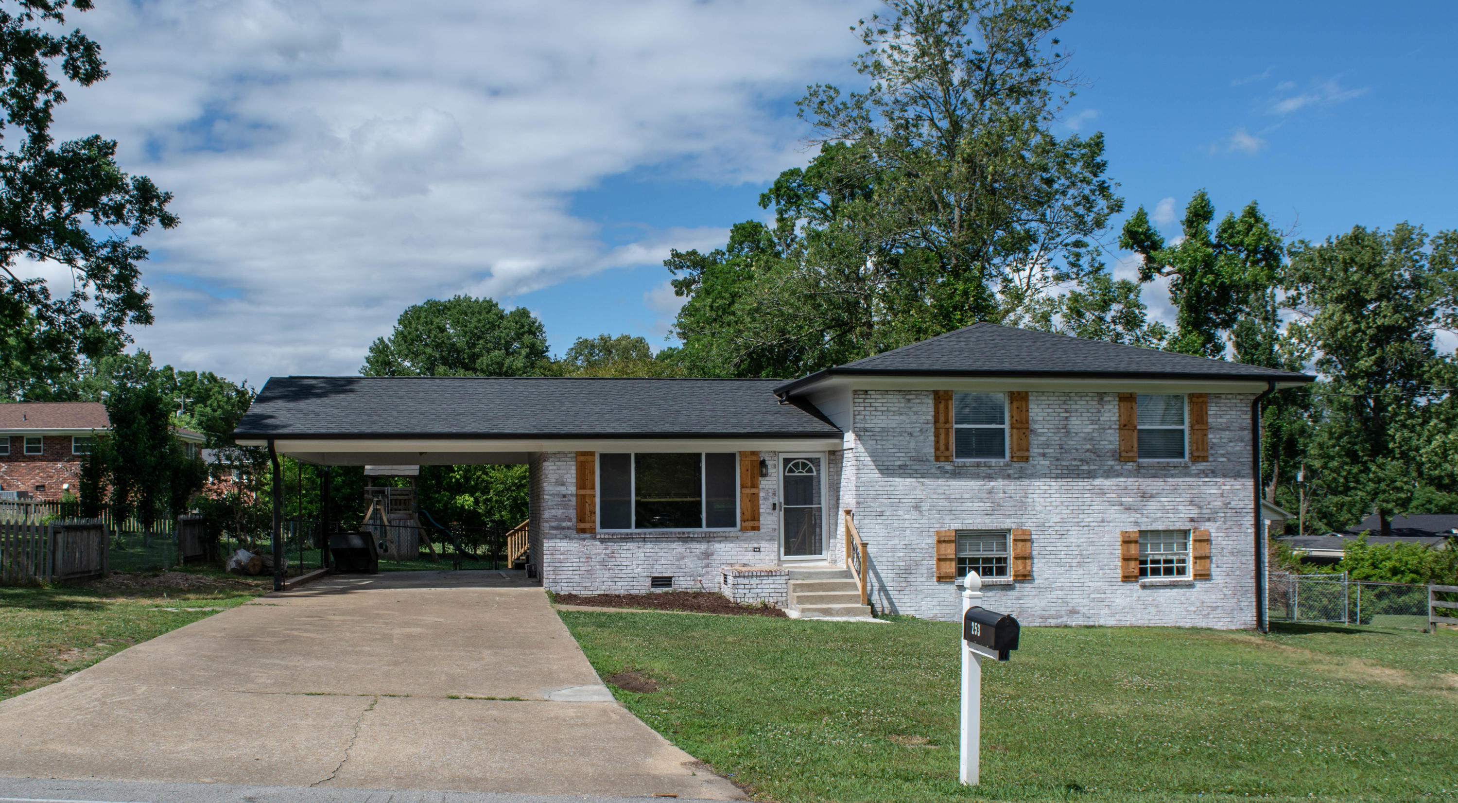 253 Wooten Road Ringgold, GA 30736 - Photo 2 of 36 DSC_0674