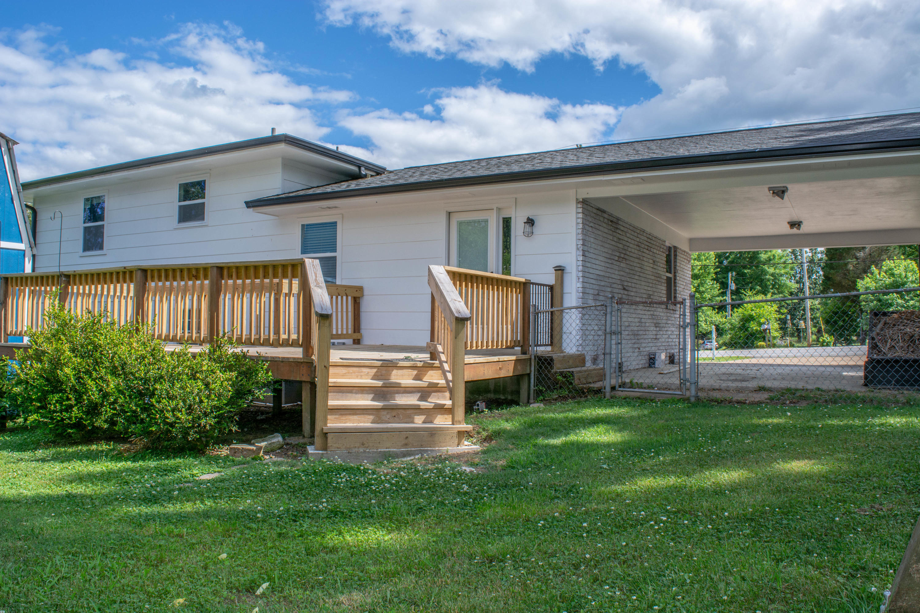 253 Wooten Road Ringgold, GA 30736 - Photo 6 of 36 DSC_0686