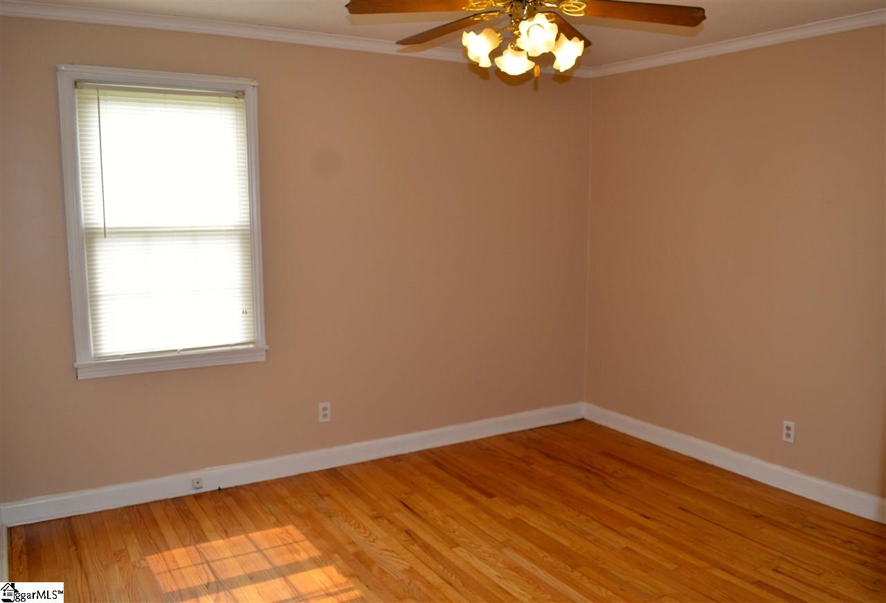 110 Yown Road Greenville, SC 29611 - Photo 6 of 13 Gallery Image 6