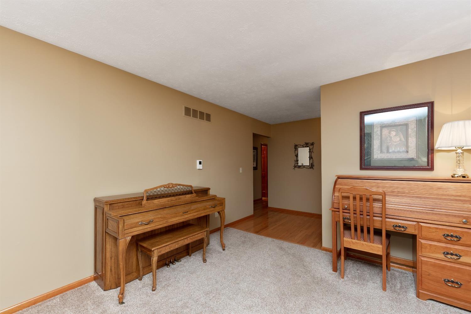 3222 Pitzer Road Bethel, OH 45106 - Photo 17 of 33 Gallery Image 17