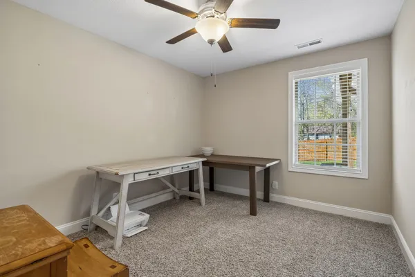 $2,100 | 833 Lutz Lane, Clarksville, TN 37042