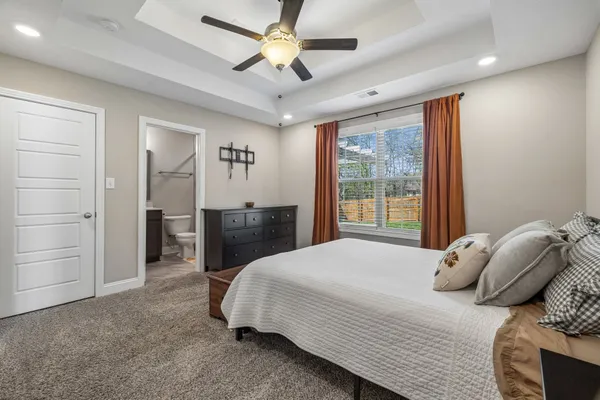 $2,100 | 833 Lutz Lane, Clarksville, TN 37042