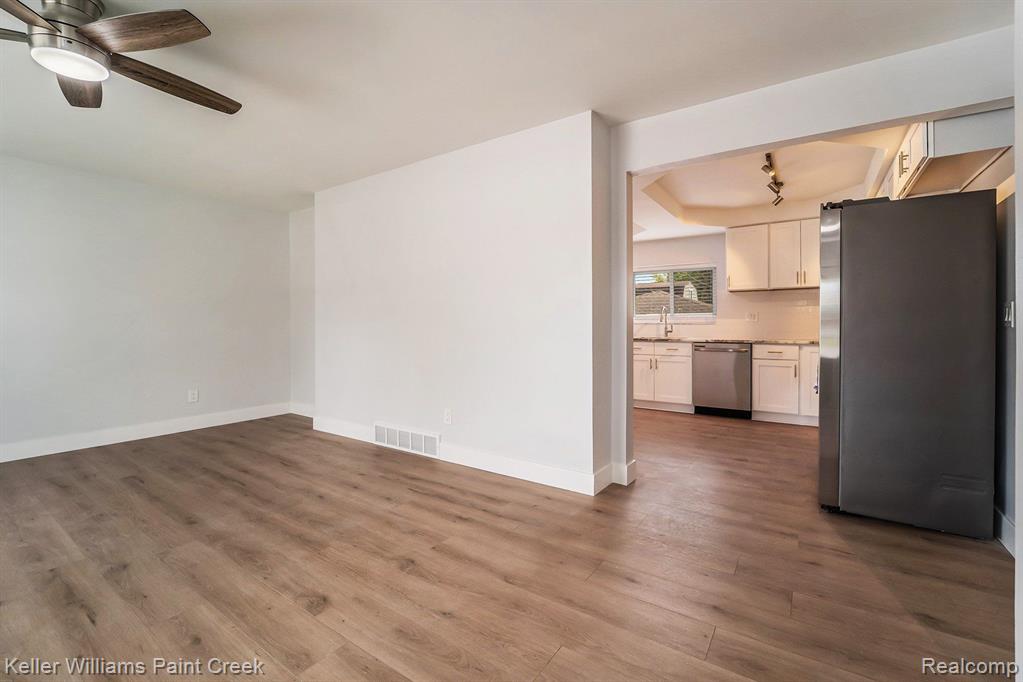 11096 East 10 Mile Road Warren, MI 48089 - Photo 11 of 31