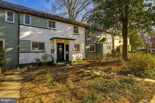 $325,000 | 1 Northway Road, Greenbelt, MD 20770