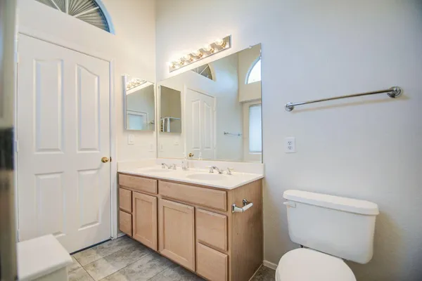 $2,450 | 3216 East Muirwood Drive, Phoenix, AZ 85048