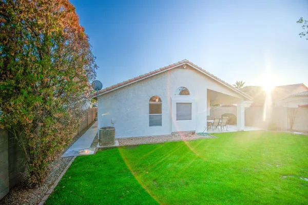 $2,450 | 3216 East Muirwood Drive, Phoenix, AZ 85048