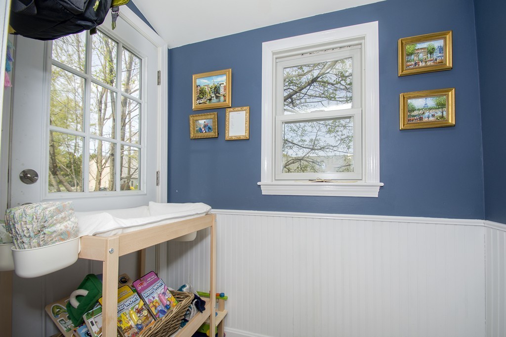8 Seamore Road Scituate, MA 02066 - Photo 9 of 28