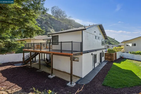 $1,599,000 | 602 Big Bend Drive, Pacifica, CA 94044