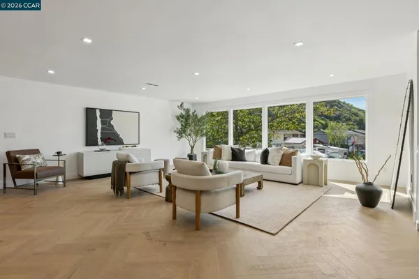 $1,599,000 | 602 Big Bend Drive, Pacifica, CA 94044