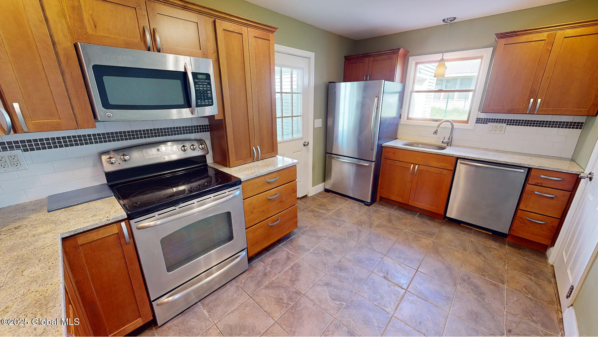 7 David Road Colonie, NY 12110 - Photo 5 of 14 Kitchen