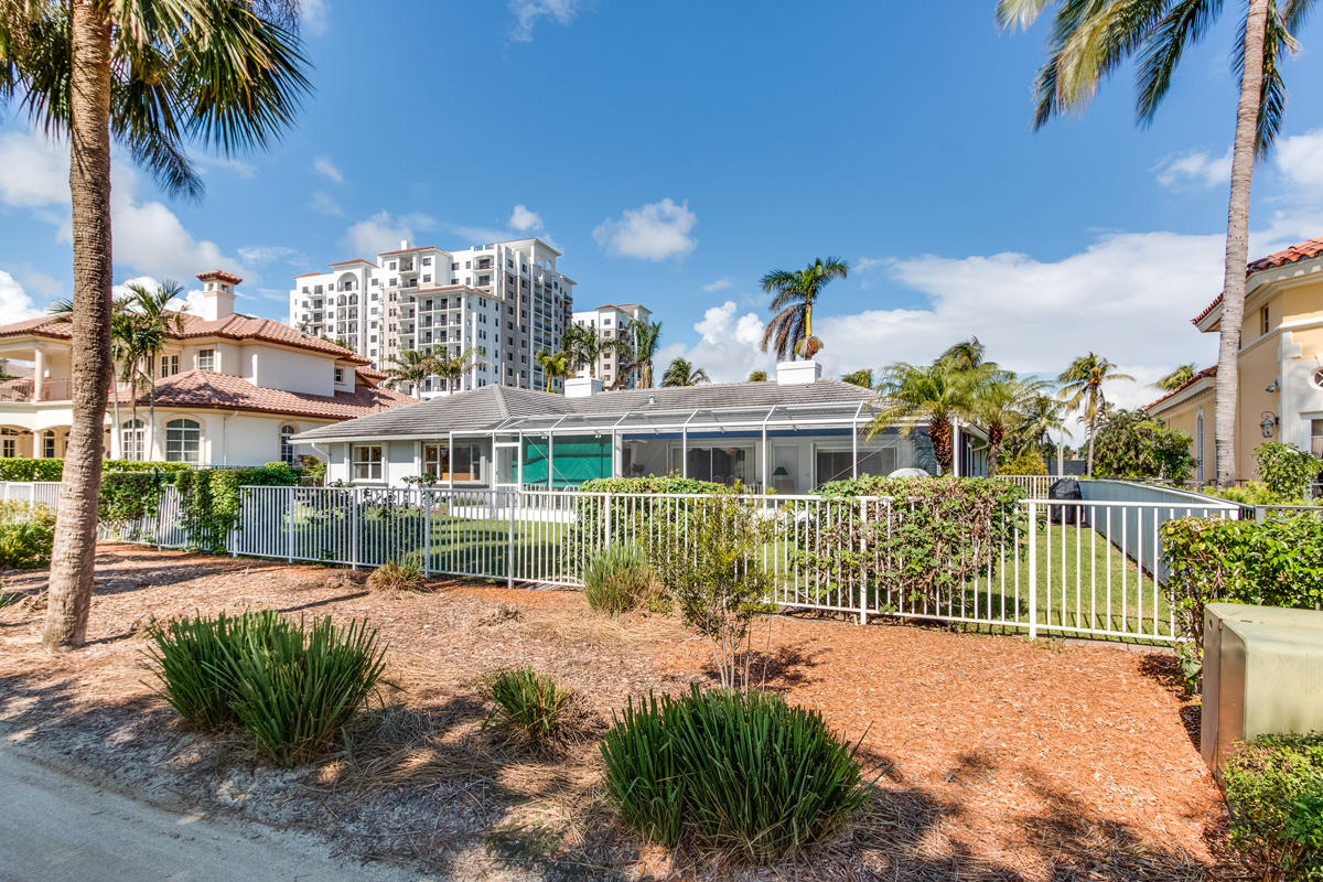 146 East Camino Real Boca Raton, FL 33432 - Photo 11 of 38 146_East_Camino_Real_11