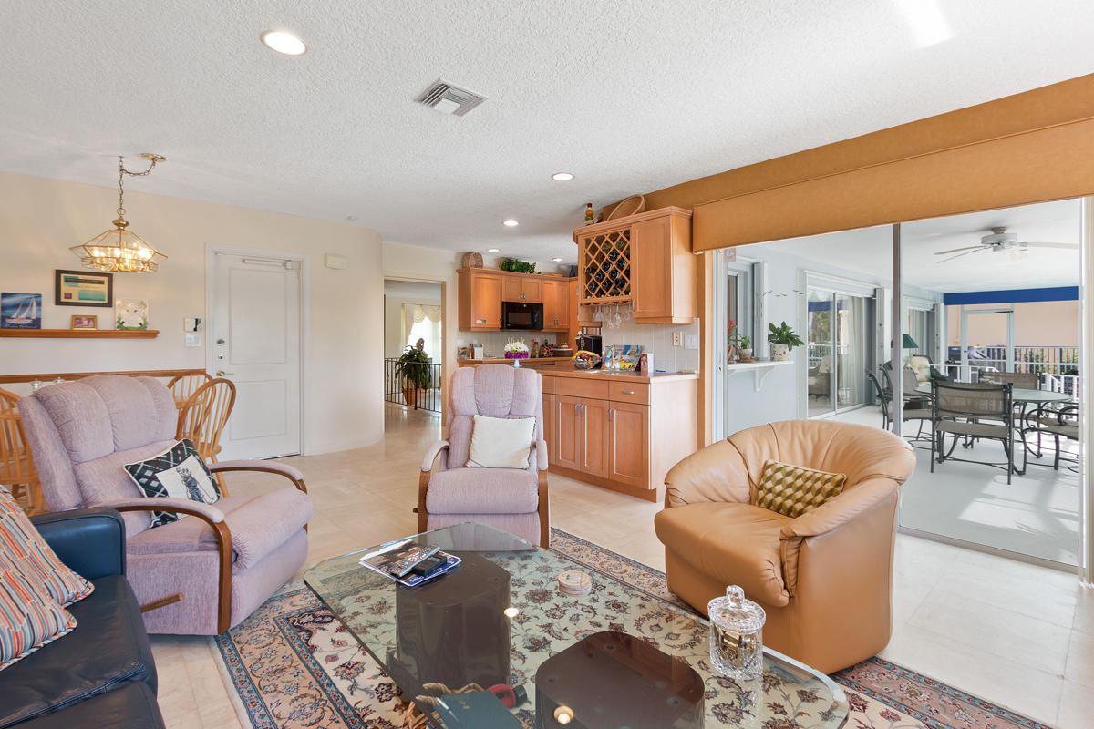 146 East Camino Real Boca Raton, FL 33432 - Photo 21 of 38 146_East_Camino_Real_21
