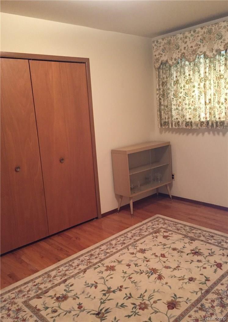 13760 Martin Road Warren, MI 48088 - Photo 9 of 22 Bedroom 3