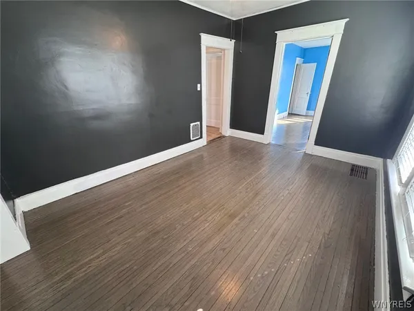 $1,300 | 55 Parkwood Avenue, Tonawanda, NY 14217