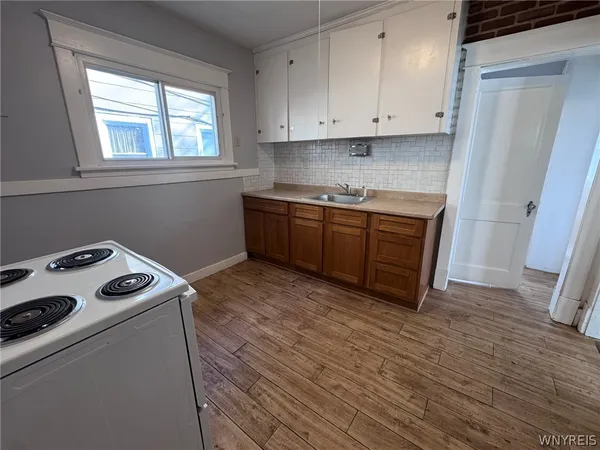 $1,300 | 55 Parkwood Avenue, Tonawanda, NY 14217
