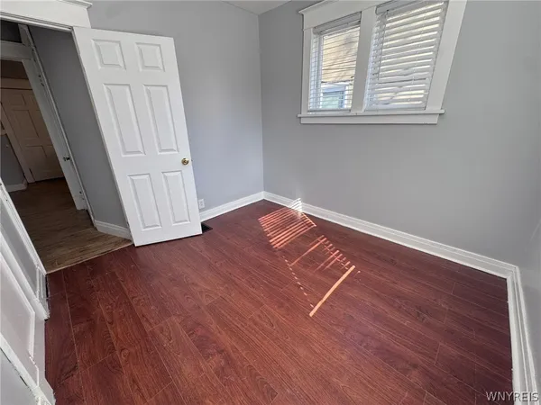 $1,300 | 55 Parkwood Avenue, Tonawanda, NY 14217