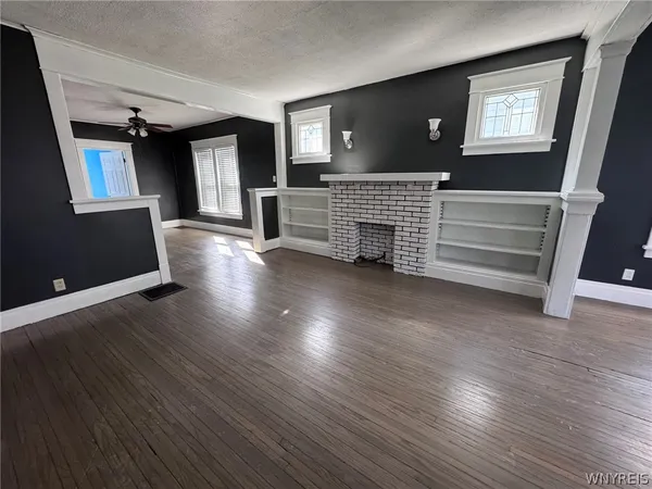 $1,300 | 55 Parkwood Avenue, Tonawanda, NY 14217