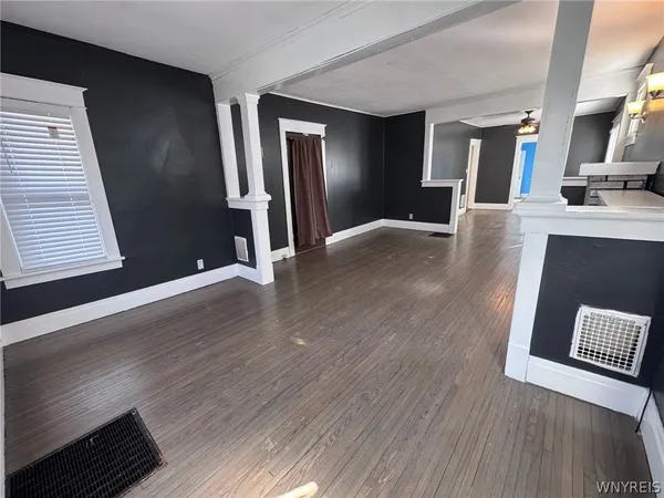 $1,300 | 55 Parkwood Avenue, Tonawanda, NY 14217