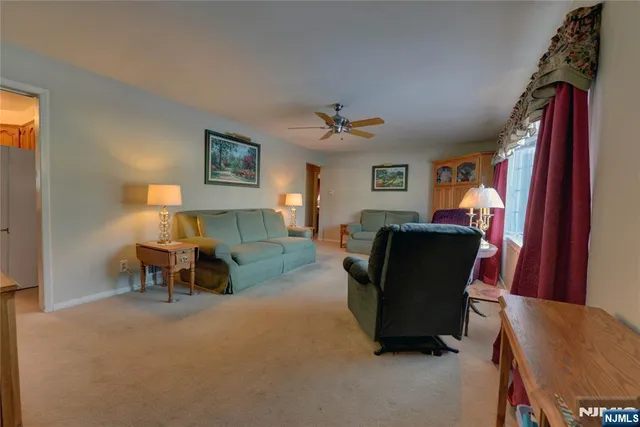 $599,900 | 17 Garden Place, Pompton Plains, NJ 07444