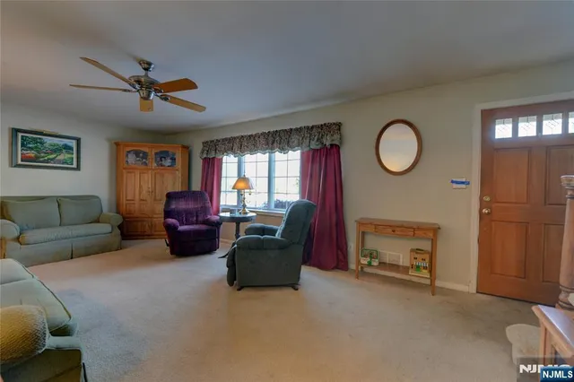 $599,900 | 17 Garden Place, Pompton Plains, NJ 07444